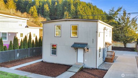 522 E Main Street Centralia WA 98531