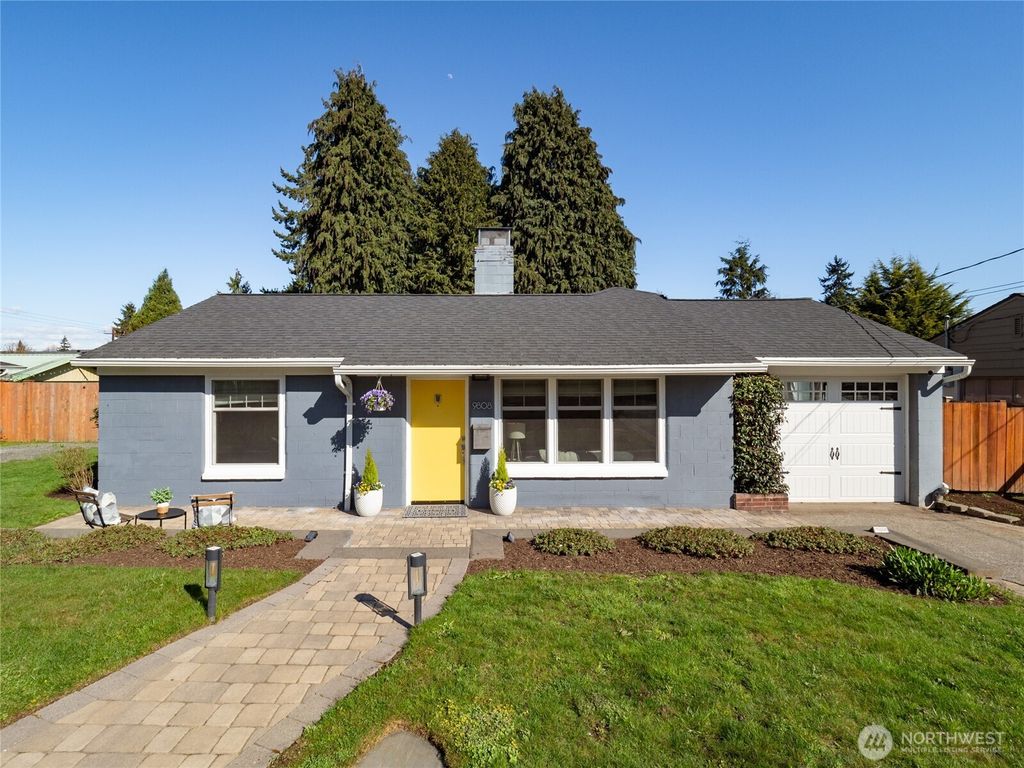 Photo of 9808 Linden Avenue N, Seattle, WA 98103 (MLS # 2490478)