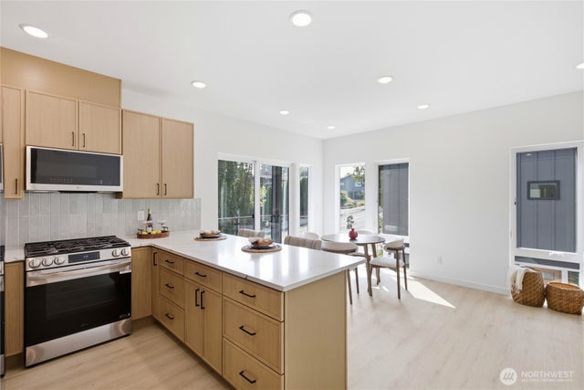 5718 NE 65th Street, Seattle