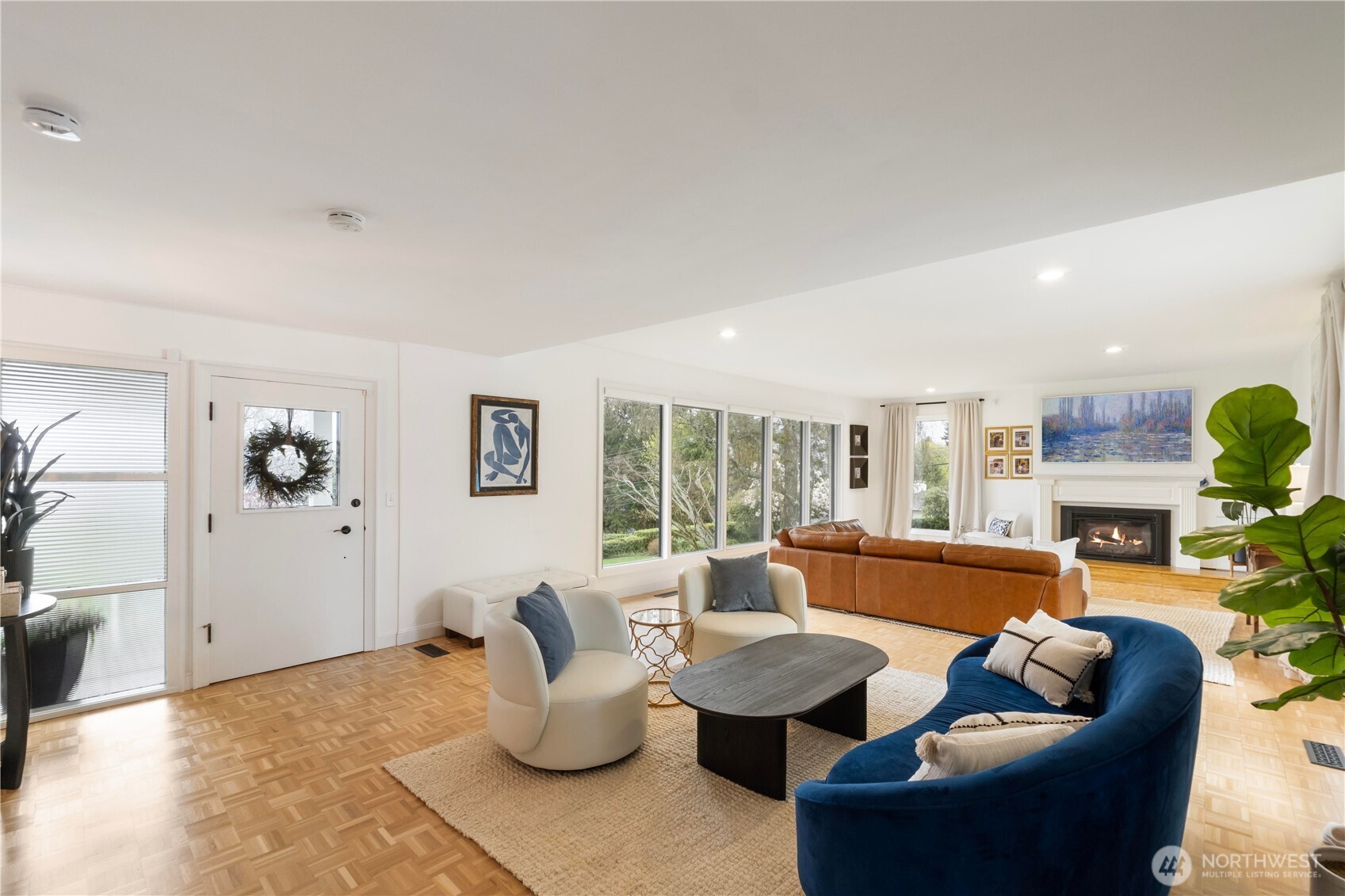 3109 Tahoma Place W