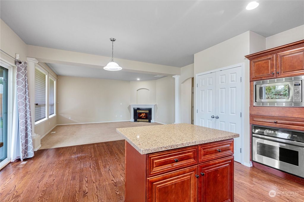 Photo of 5954 NE 3rd Court, Renton, WA 98059 (MLS # 2206015)