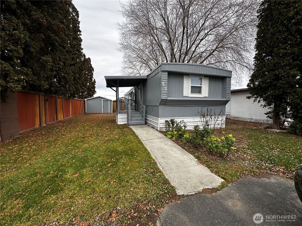 Photo of 3131 W Wapato Drive #53, Moses Lake, WA 98837 (MLS # 2463549)