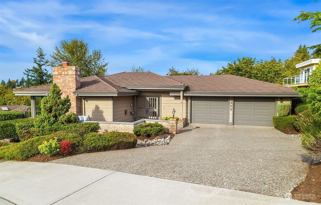 Photo of 5308 143rd Avenue SE, Bellevue, WA 98006 (MLS # 2173081)