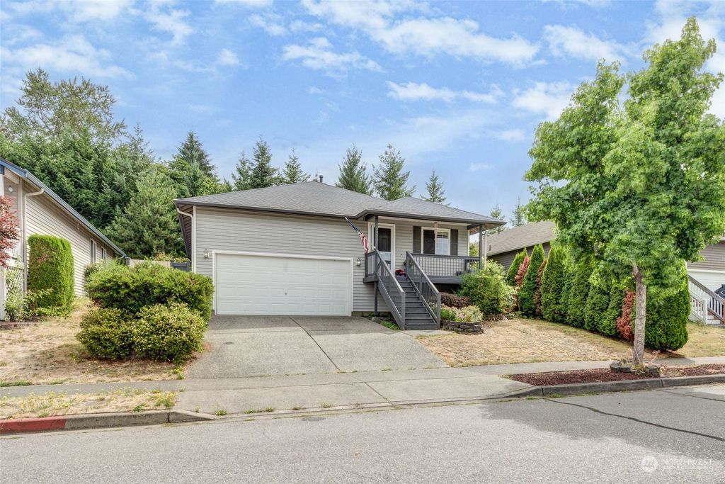 Photo of 19421 Crown Ridge Boulevard, Arlington, WA 98223 (MLS # 2148432)