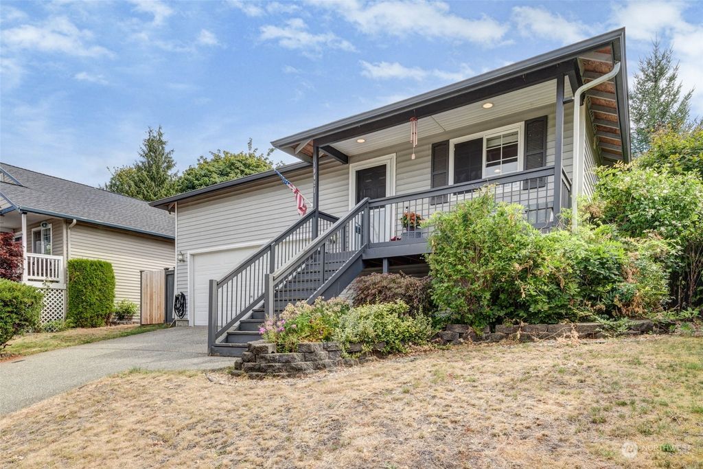 Photo of 19421 Crown Ridge Boulevard, Arlington, WA 98223 (MLS # 2148432)