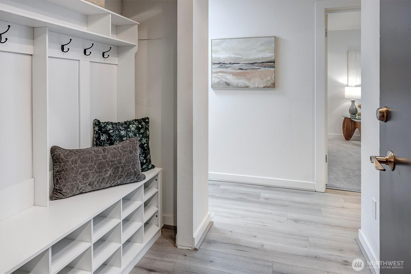 2501 Canterbury Lane E 116