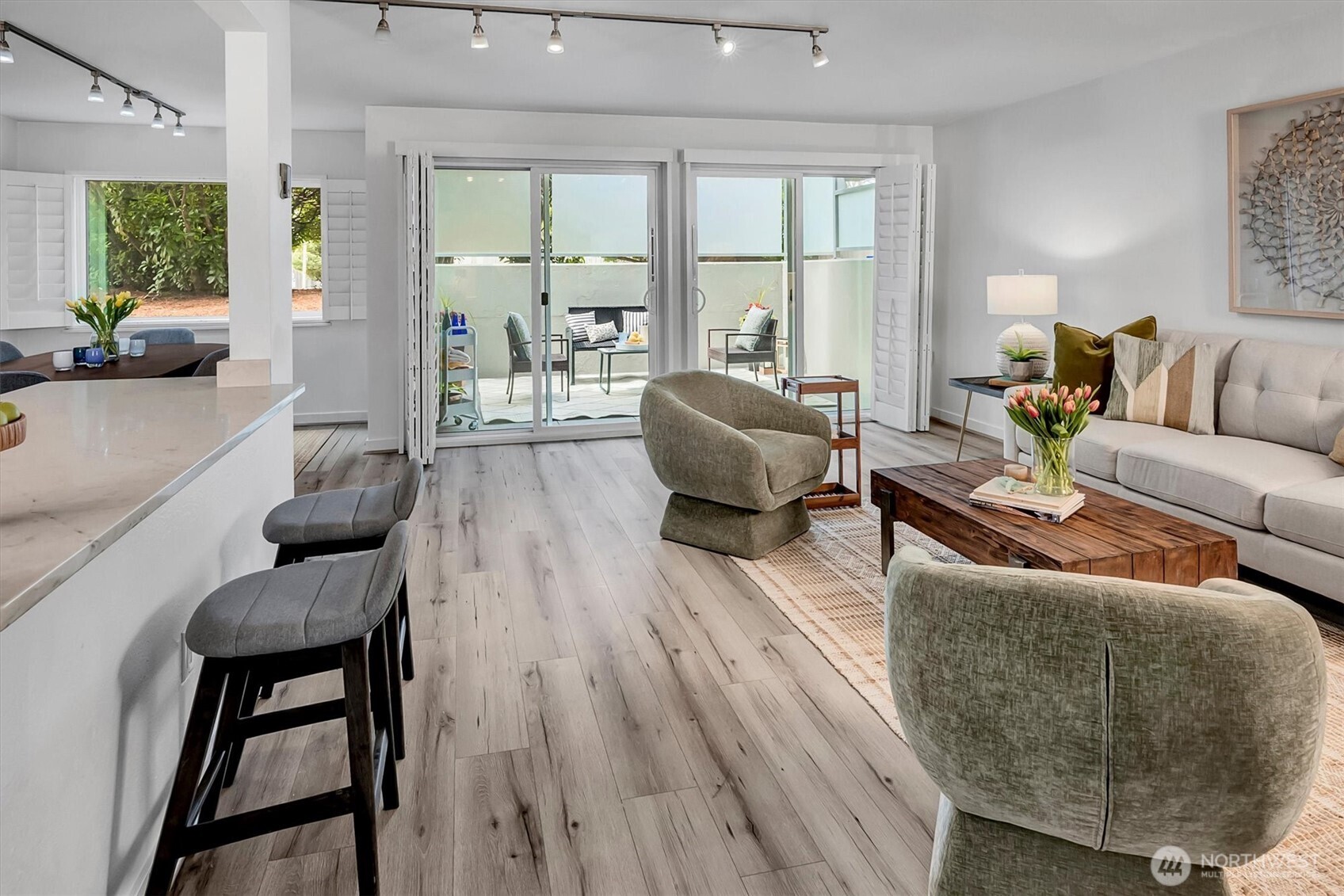 2501 Canterbury Lane E 116