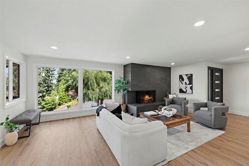7017 NE 155th Place