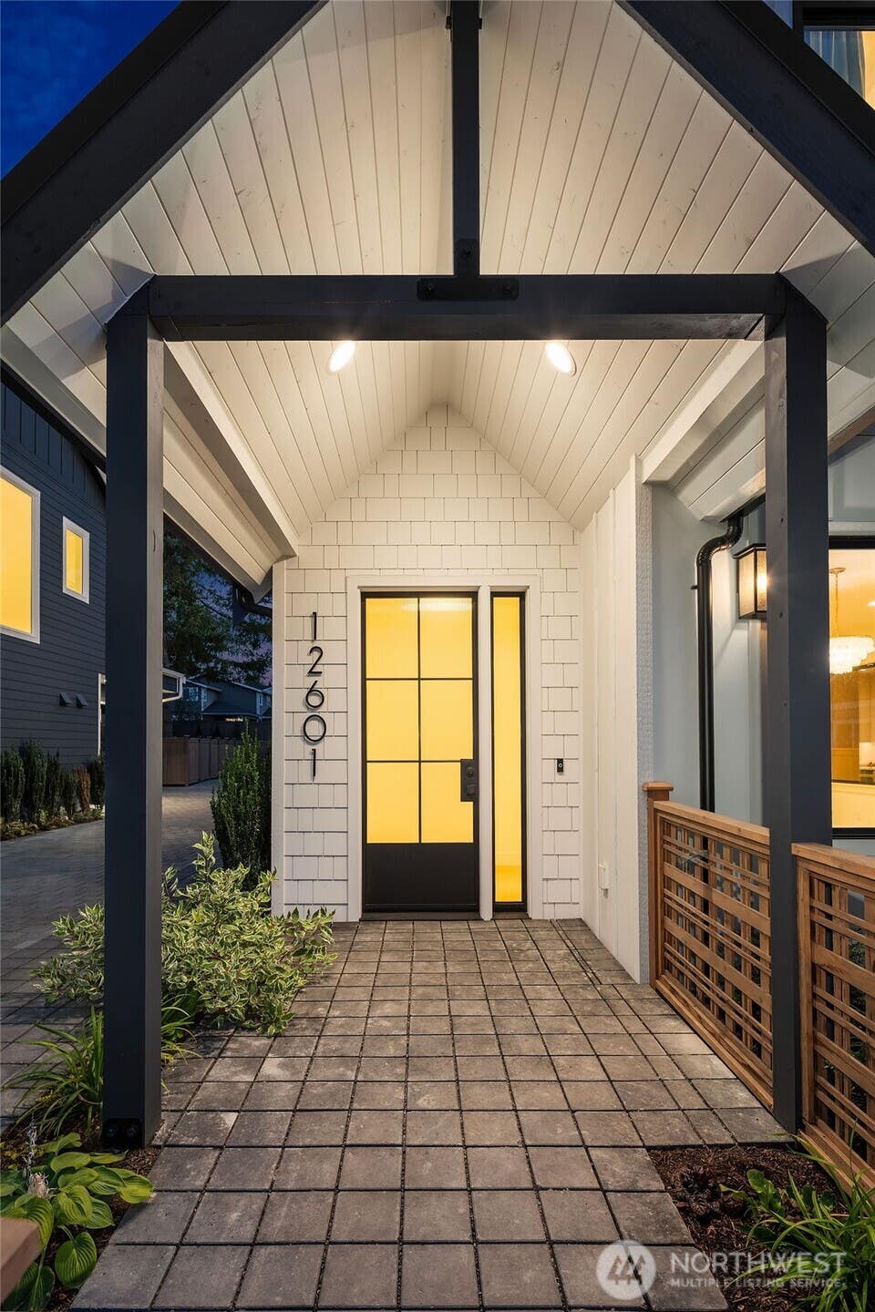 Photo of 12601 NE 80th Street, Kirkland, WA 98033 (MLS # 2571498)