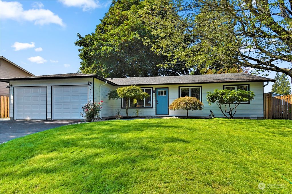 Photo of 21214 3rd Avenue W, Bothell, WA 98021 (MLS # 2155363)