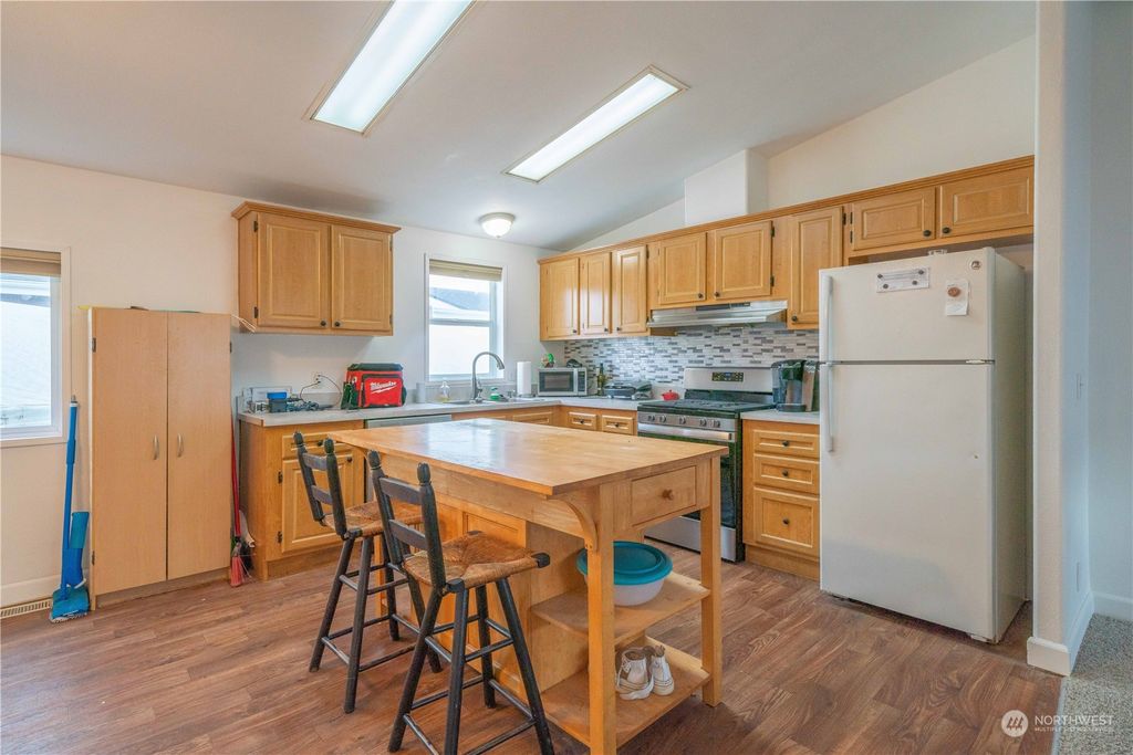 Photo of 5711 100th Street NE #77, Marysville, WA 98270 (MLS # 1984810)