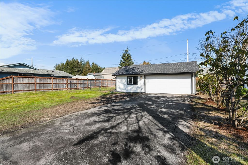listing image 9364924350704237548