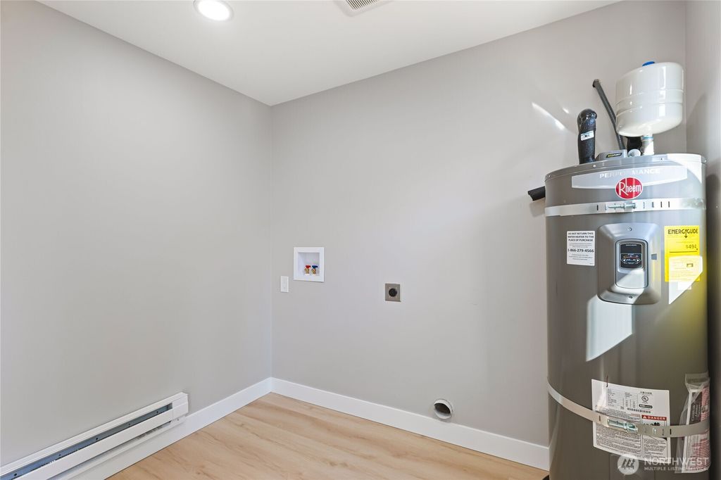 listing image 9367543986024956853