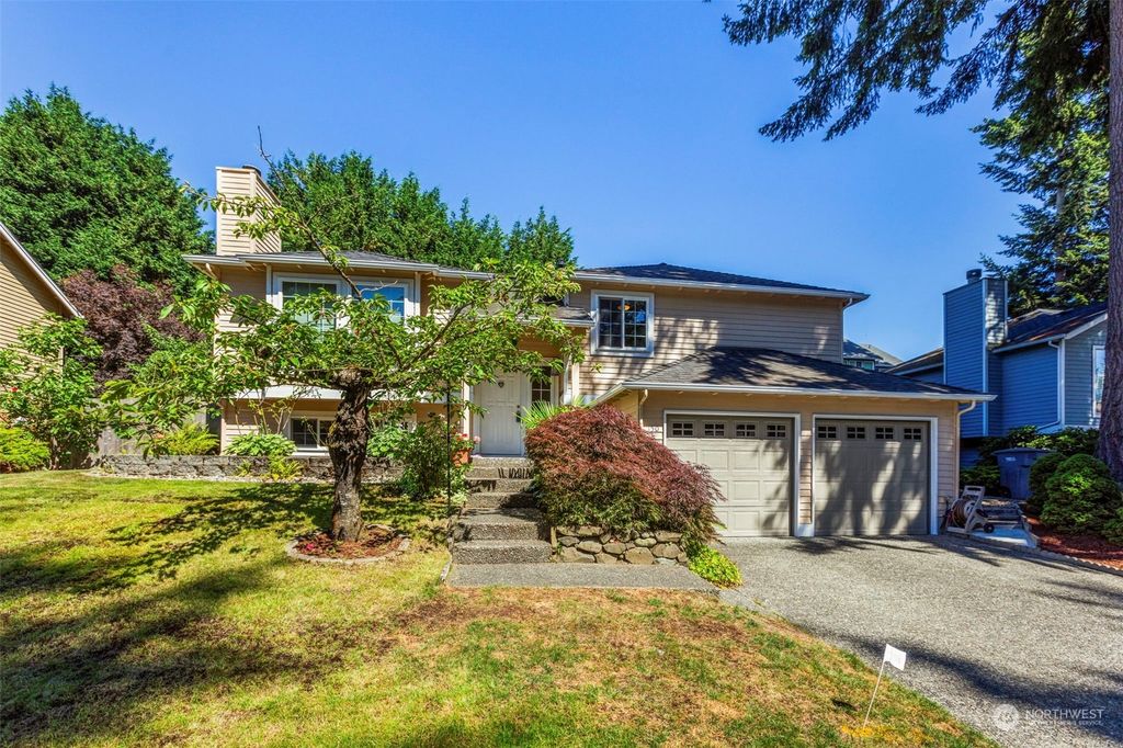 Photo of 150 Bremerton Place NE, Renton, WA 98059 (MLS # 2261832)