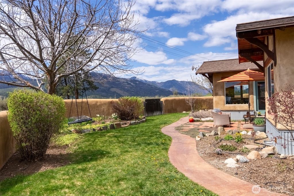 Photo of 40 Rolling Rock Road, Winthrop, WA 98862 (MLS # 2487301)