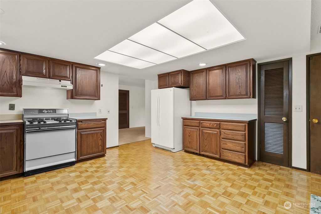 Photo of 3224 SW 325th Street, Federal Way, WA 98023 (MLS # 2306525)