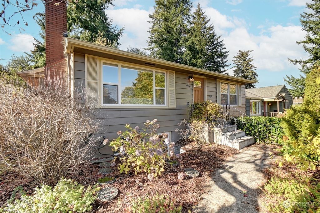 Photo of 4041 48th Avenue SW, Seattle, WA 98116 (MLS # 2308363)
