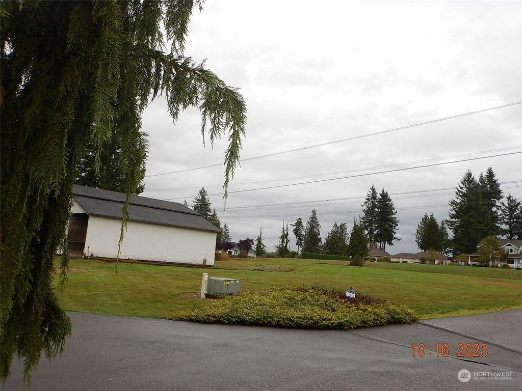 Photo of 120 140th Avenue SE, Lake Stevens, WA 98258 (MLS # 2187119)