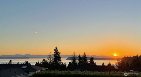 Photo of 30 Adventurer Lane, Port Ludlow, WA 98365 (MLS # 2511073)