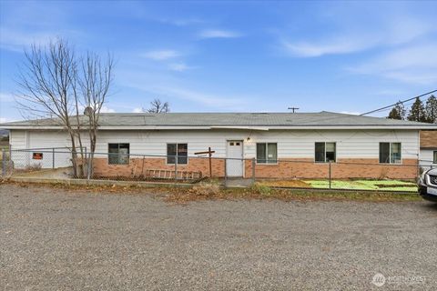 Photo of 310 Center Street, Grand Coulee, WA 99133 (MLS # 2460127)