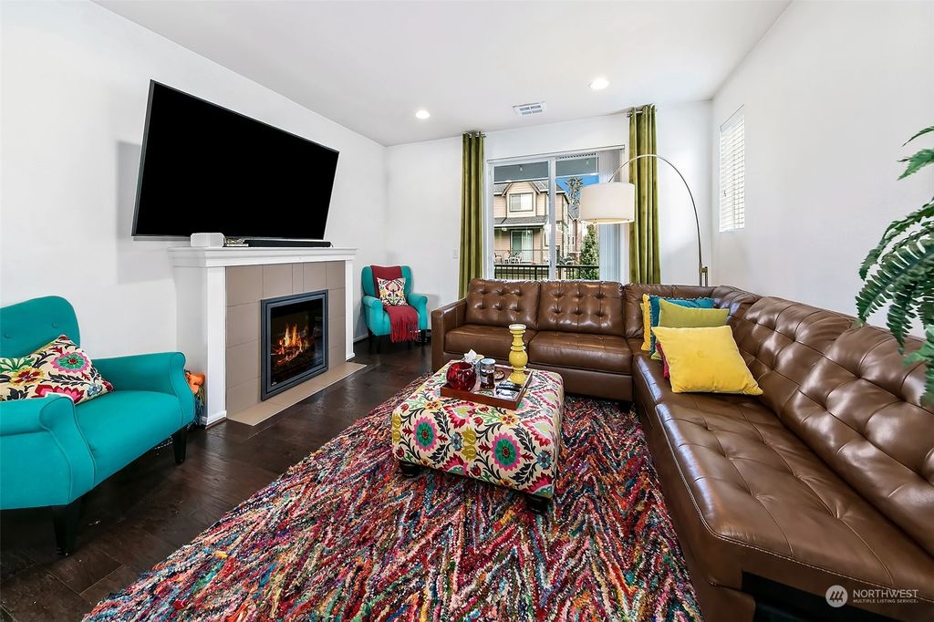 Photo of 11230 19th Drive SE #7-1, Everett, WA 98208 (MLS # 2200684)