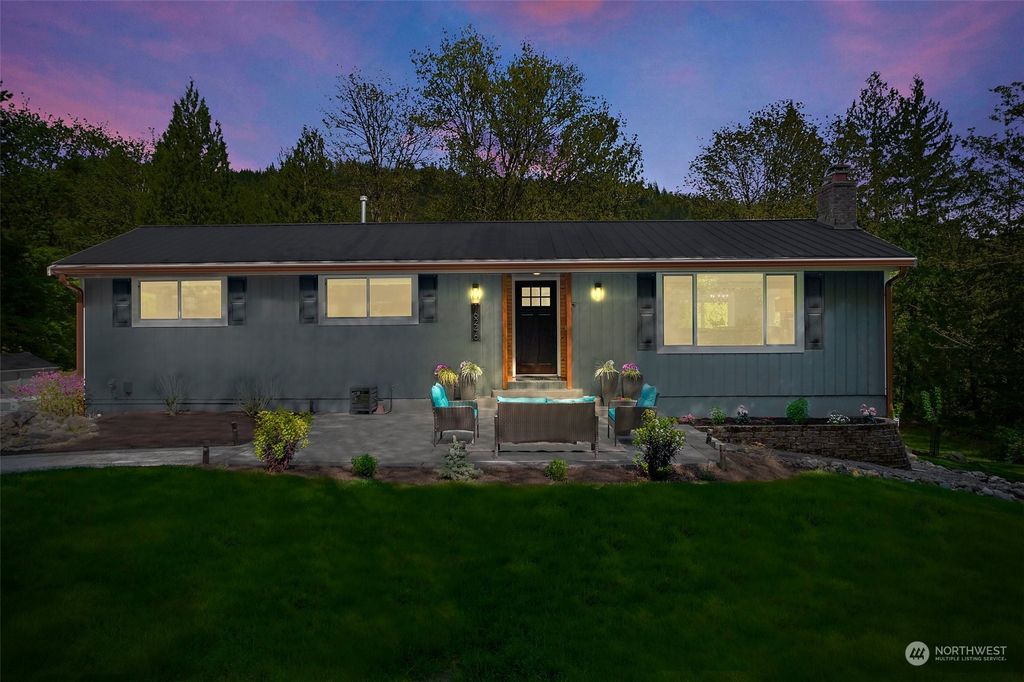 Photo of 16246 266th Avenue SE, Issaquah, WA 98027 (MLS # 2066964)