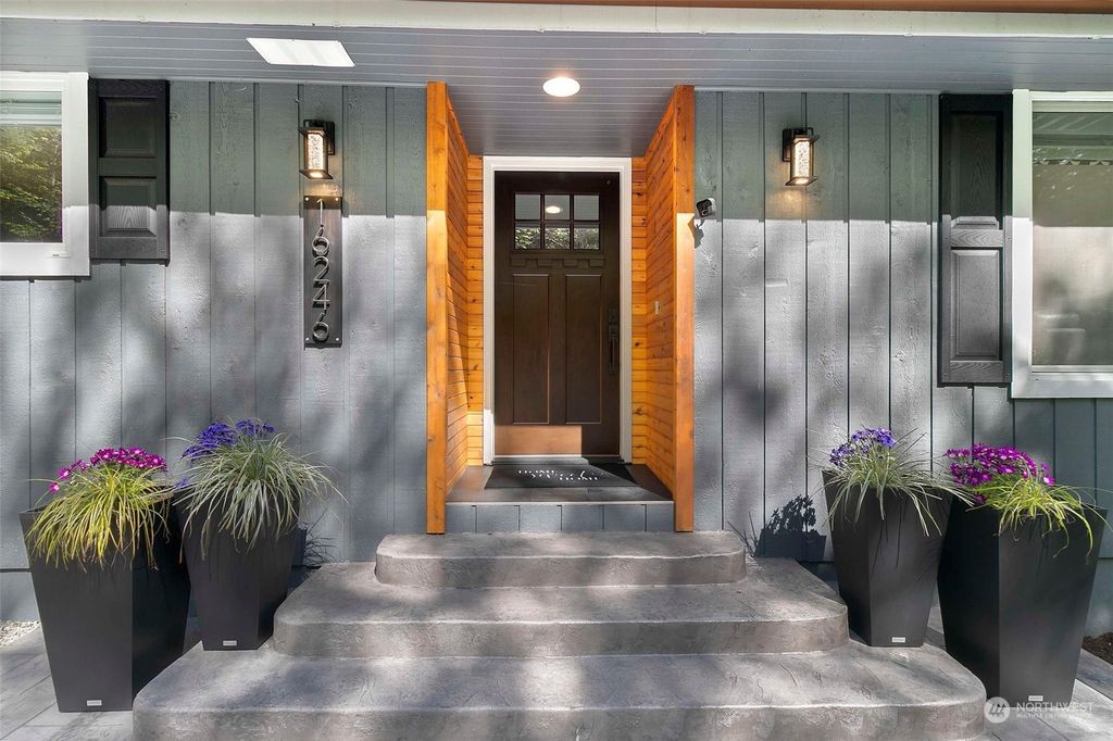 Photo of 16246 266th Avenue SE, Issaquah, WA 98027 (MLS # 2066964)