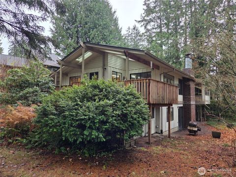 Photo of 31 E Village View Drive, Allyn, WA 98588 (MLS # 2456631)