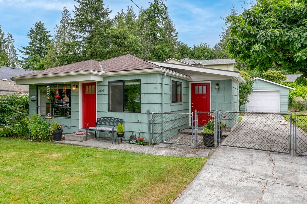 Photo of 7009 Rainier Drive, Everett, WA 98203 (MLS # 2393683)