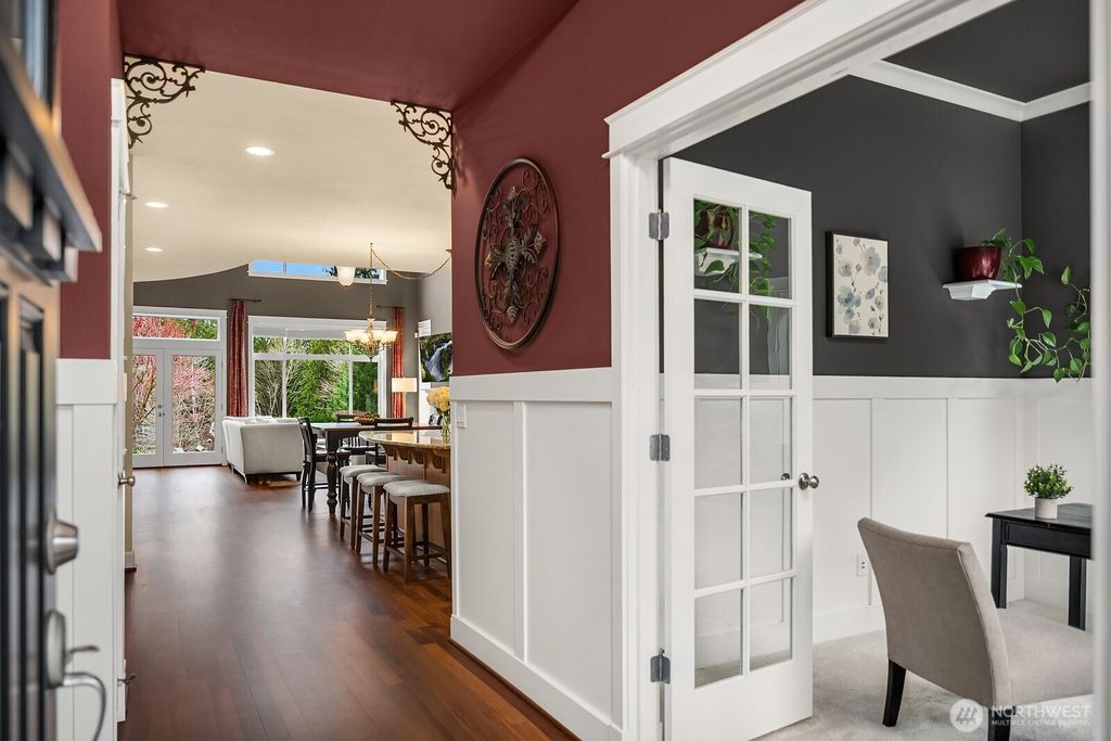 Photo of 2200 NE Newton Lane, Issaquah, WA 98029 (MLS # 2468422)