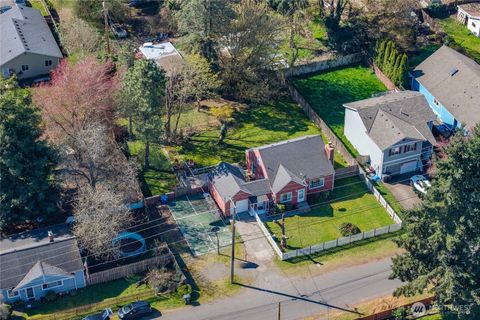 810 98th Street S Tacoma WA 98501