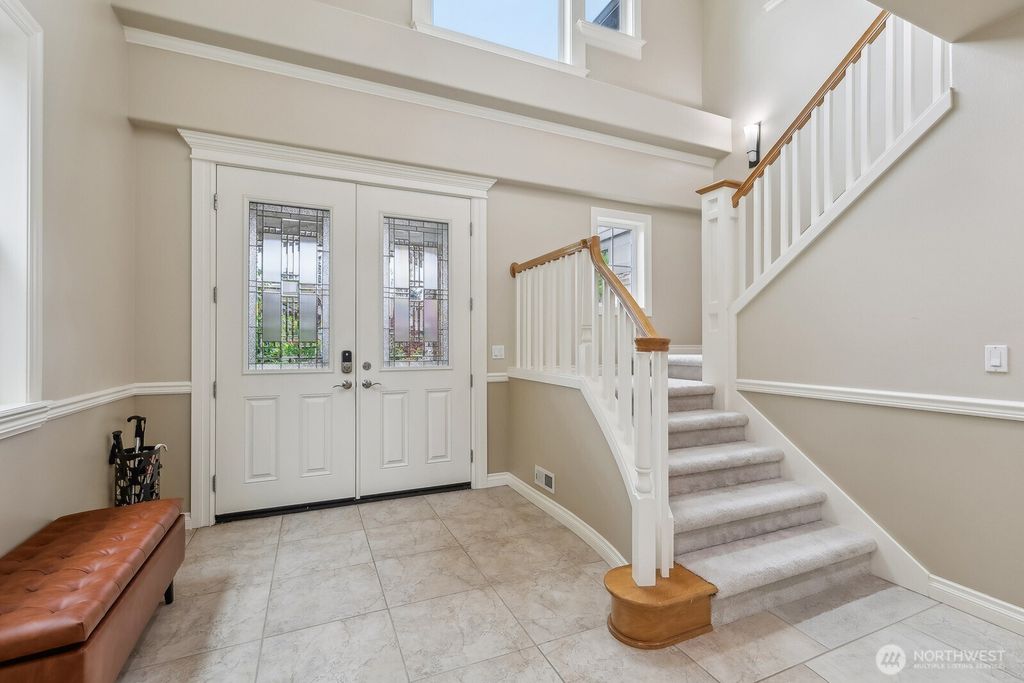 Photo of 721 Lingering Pine Drive NW, Issaquah, WA 98027 (MLS # 2467663)