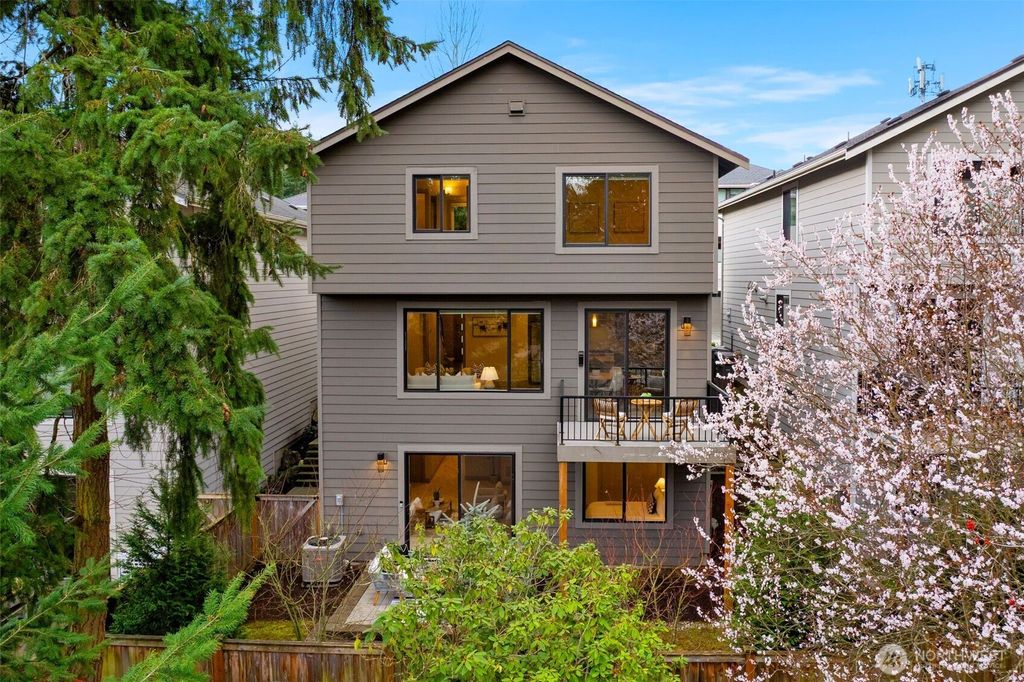 Photo of 14118 74th Court NE #10, Kirkland, WA 98034 (MLS # 2529591)