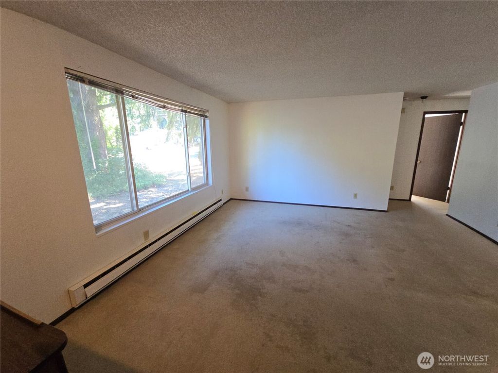 Photo of 29401 34th Avenue S, Auburn, WA 98001 (MLS # 2411974)