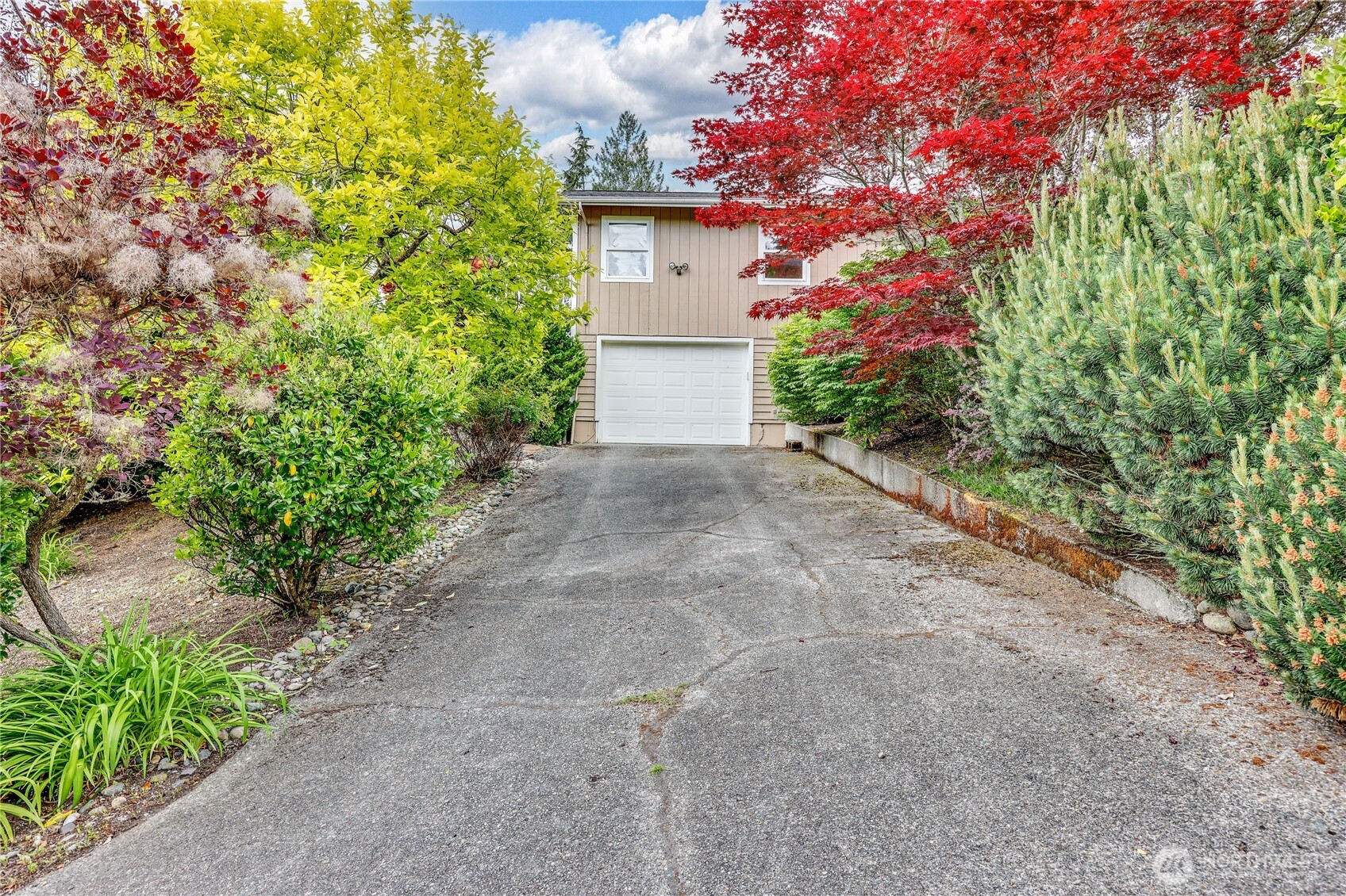 18143 11th Avenue NE