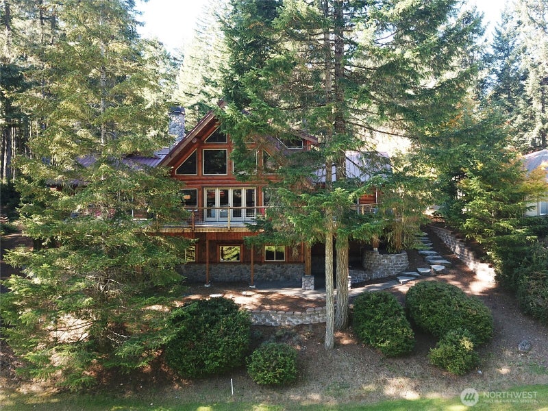 390 E Laurel Park
