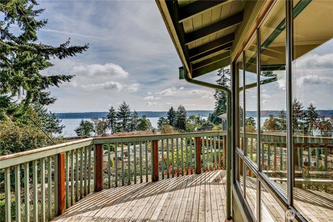 Photo of 351 Windship Drive, Port Townsend, WA 98368 (MLS # 2496102)