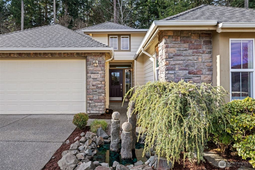 Photo of 12735 Sun Break Way NE, Redmond, WA 98053 (MLS # 2465899)