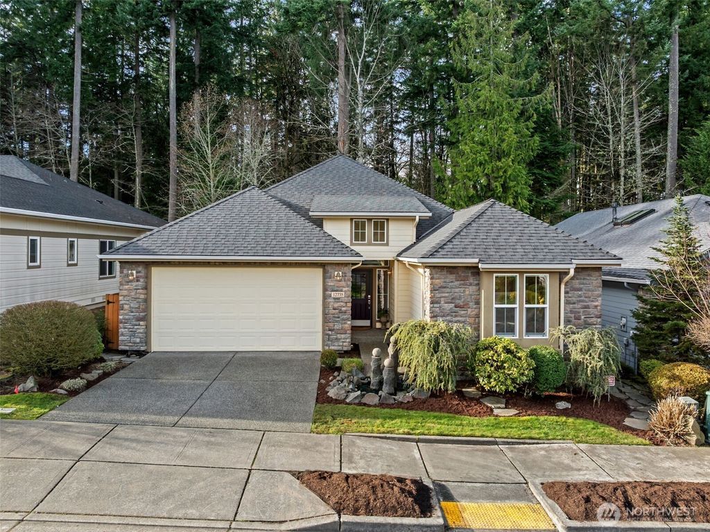 Photo of 12735 Sun Break Way NE, Redmond, WA 98053 (MLS # 2465899)