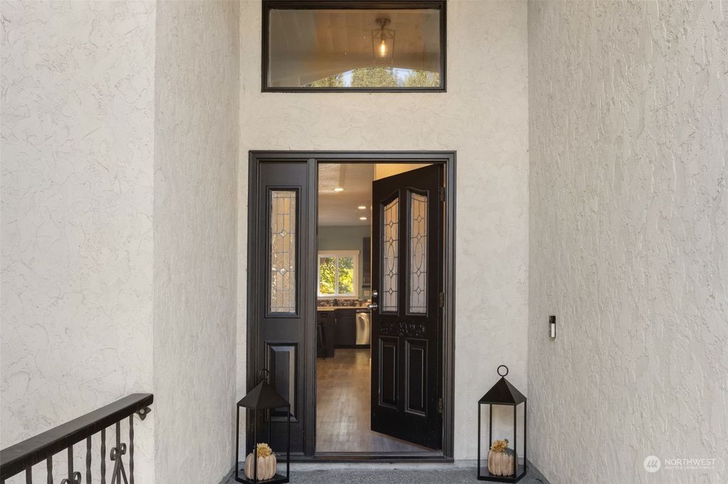 Photo of 17547 SE 135th Street, Renton, WA 98059 (MLS # 2297321)