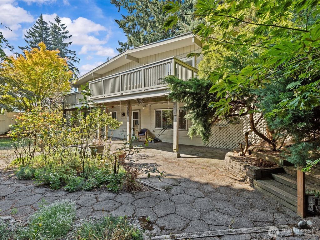 Photo of 20226 7th Avenue S, Des Moines, WA 98198 (MLS # 2428561)