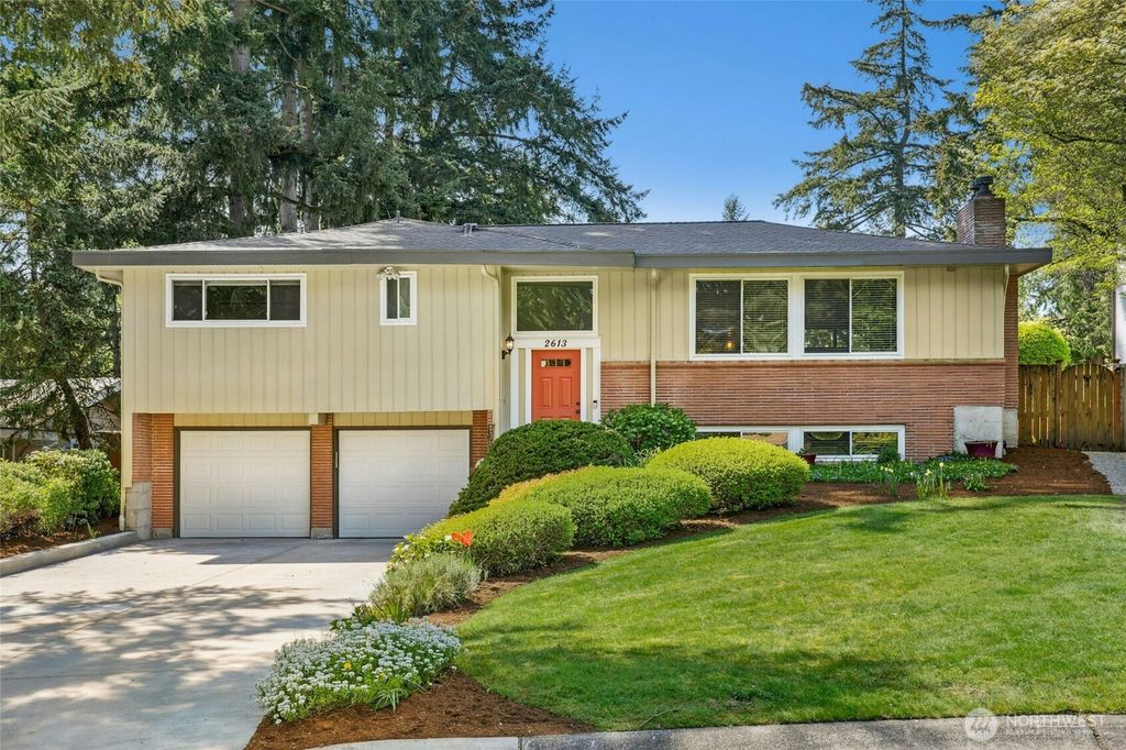 Photo of 2613 127th Avenue NE, Bellevue, WA 98005 (MLS # 2366189)