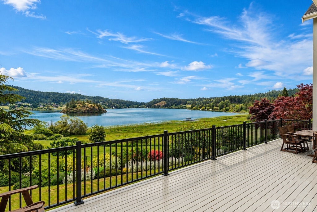 Photo of 5663 S Campbell Lake Road, Anacortes, WA 98221 (MLS # 2582105)