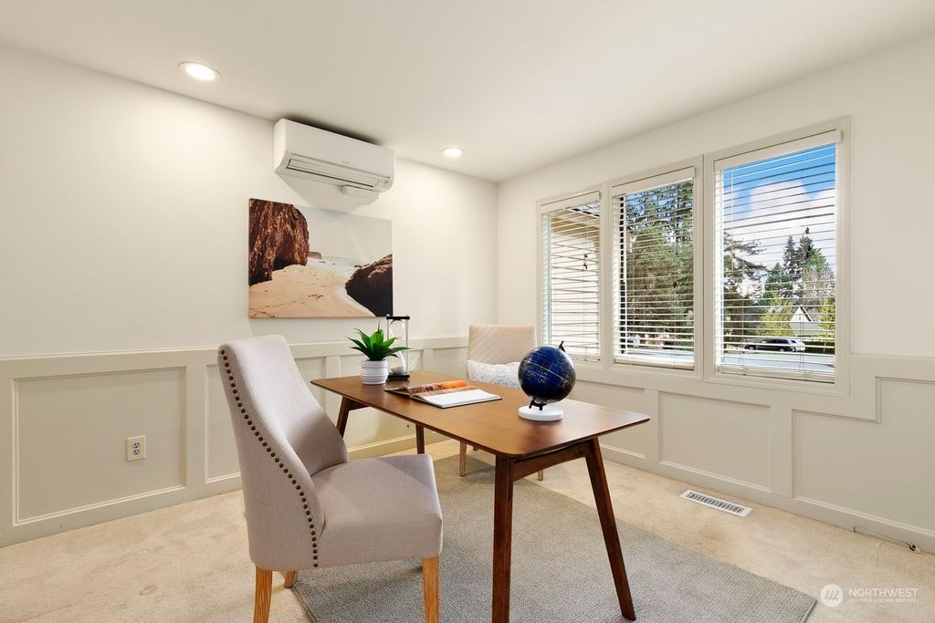 Photo of 22942 NE 14th Street, Sammamish, WA 98074 (MLS # 2215899)