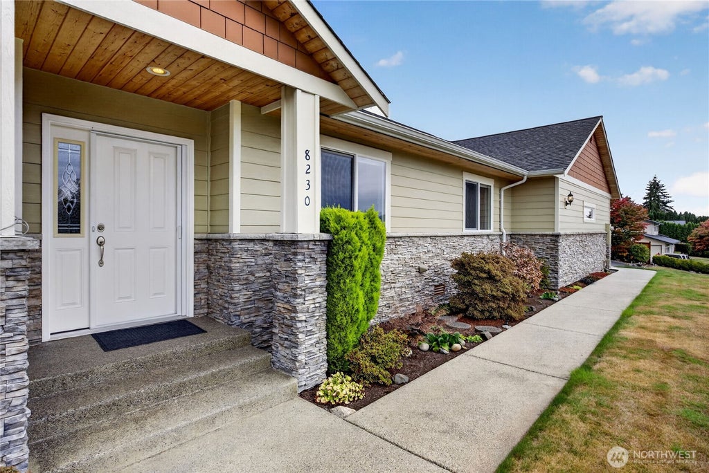 Photo of 8230 144th Drive SE, Snohomish, WA 98290 (MLS # 2582187)