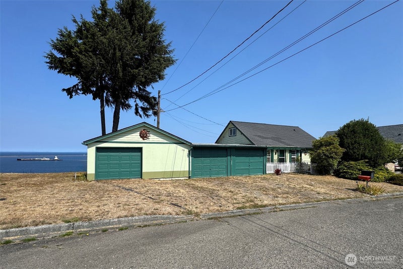 739 W Fourth Street