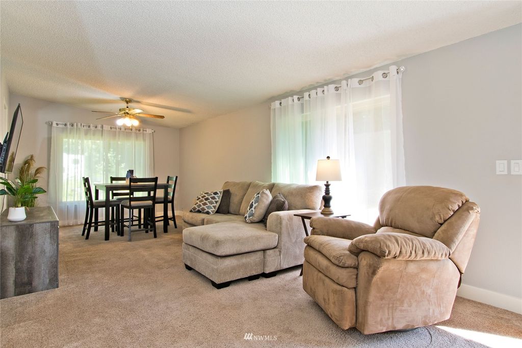 Photo of 26501 312th Avenue SE, Ravensdale, WA 98051 (MLS # 1961210)