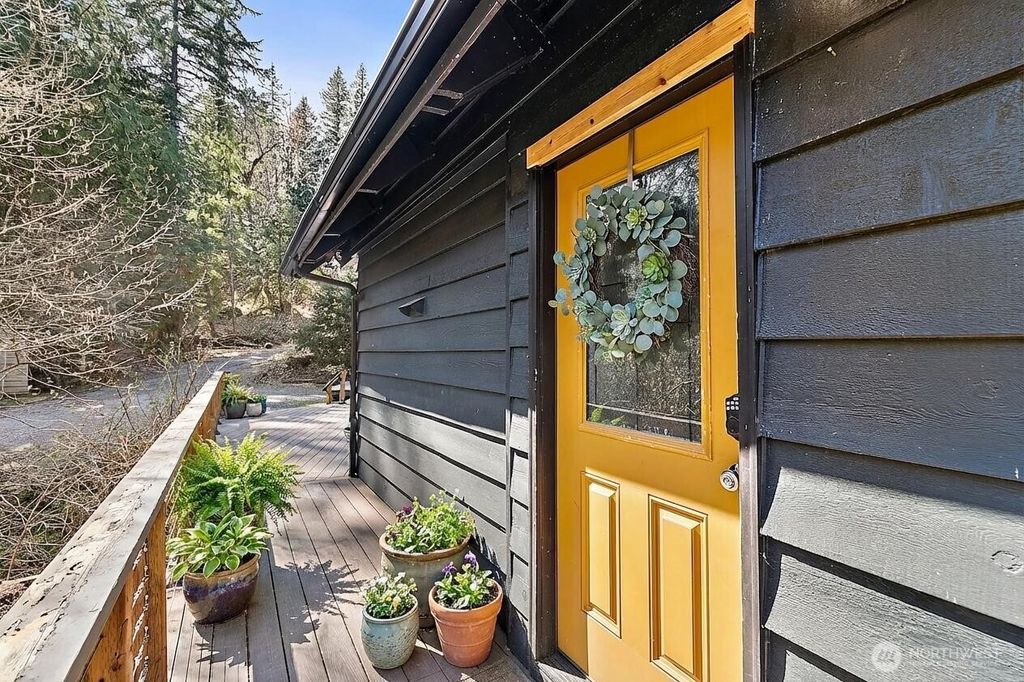 Photo of 46020 SE 174th Street, North Bend, WA 98045 (MLS # 2501905)