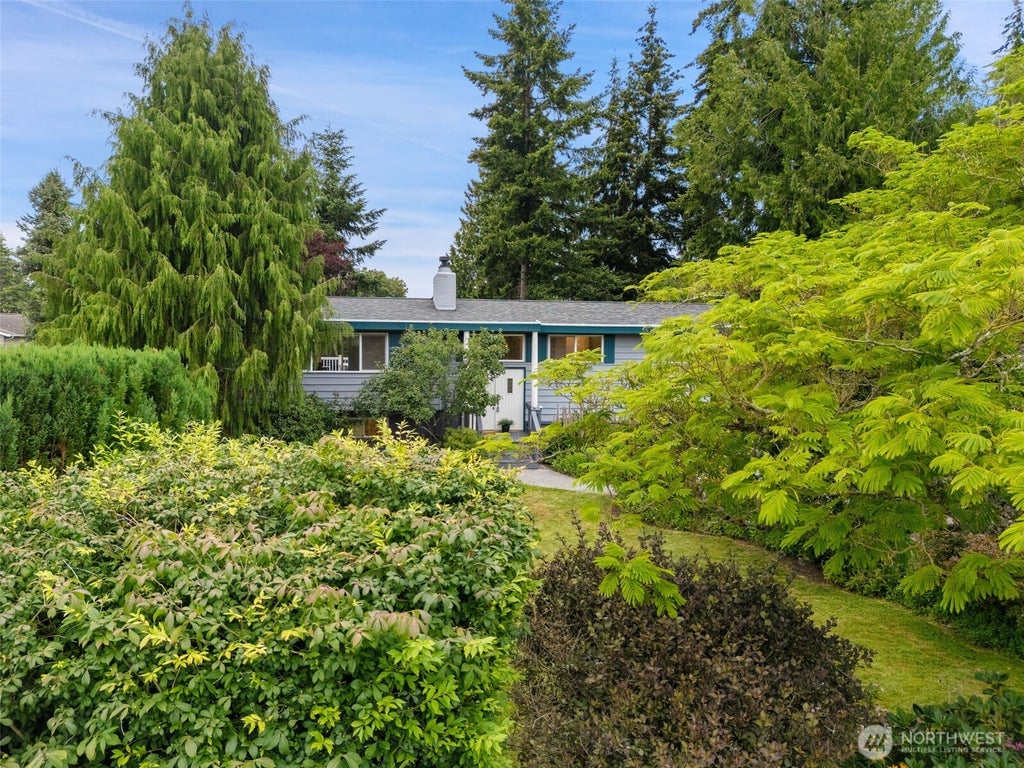 Photo of 1011 Carol Way, Edmonds, WA 98020 (MLS # 2549672)