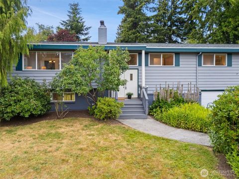 Photo of 1011 Carol Way, Edmonds, WA 98020 (MLS # 2549672)